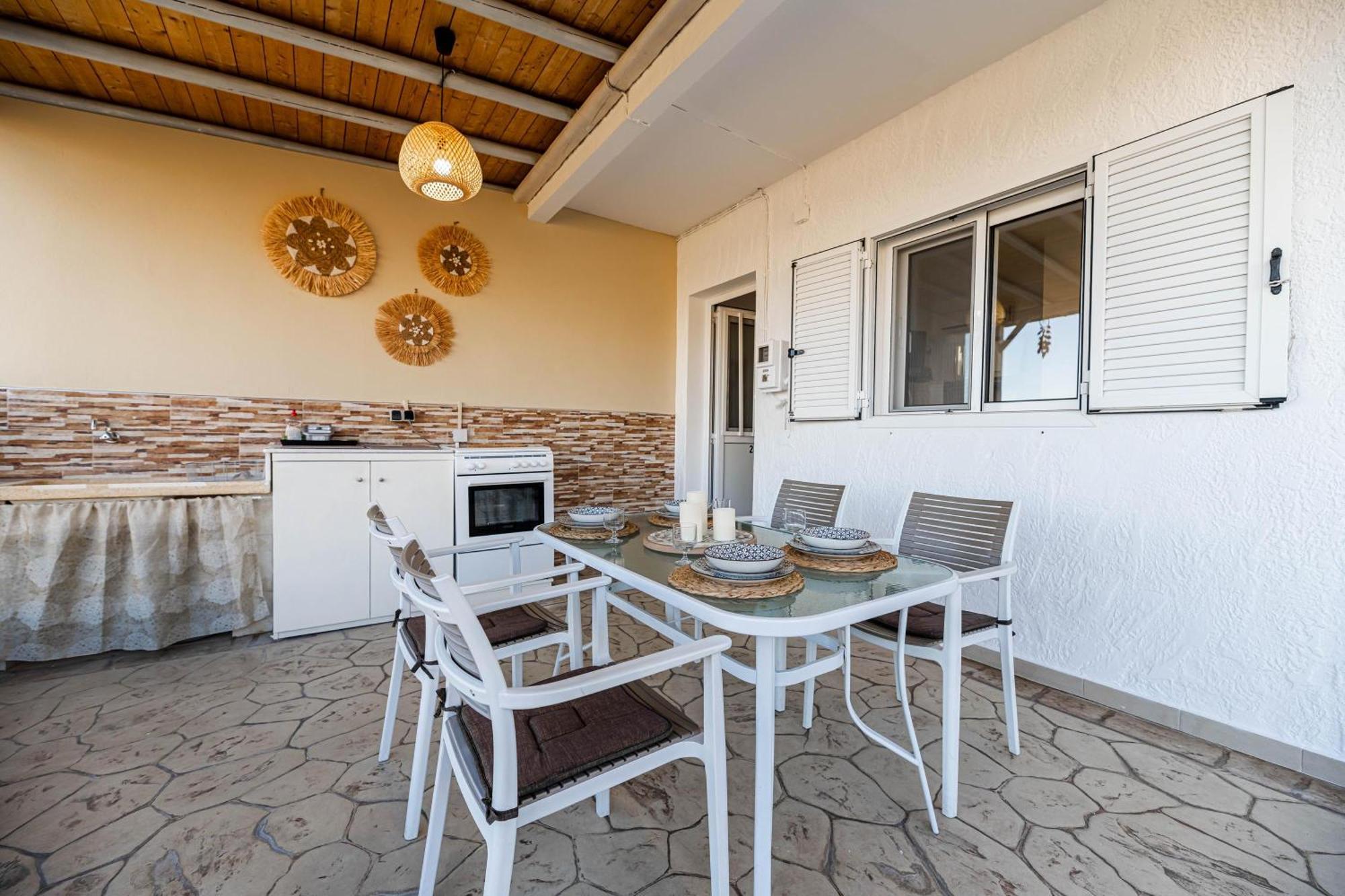Aperanto Galazio Apartment Archangelos  Dış mekan fotoğraf