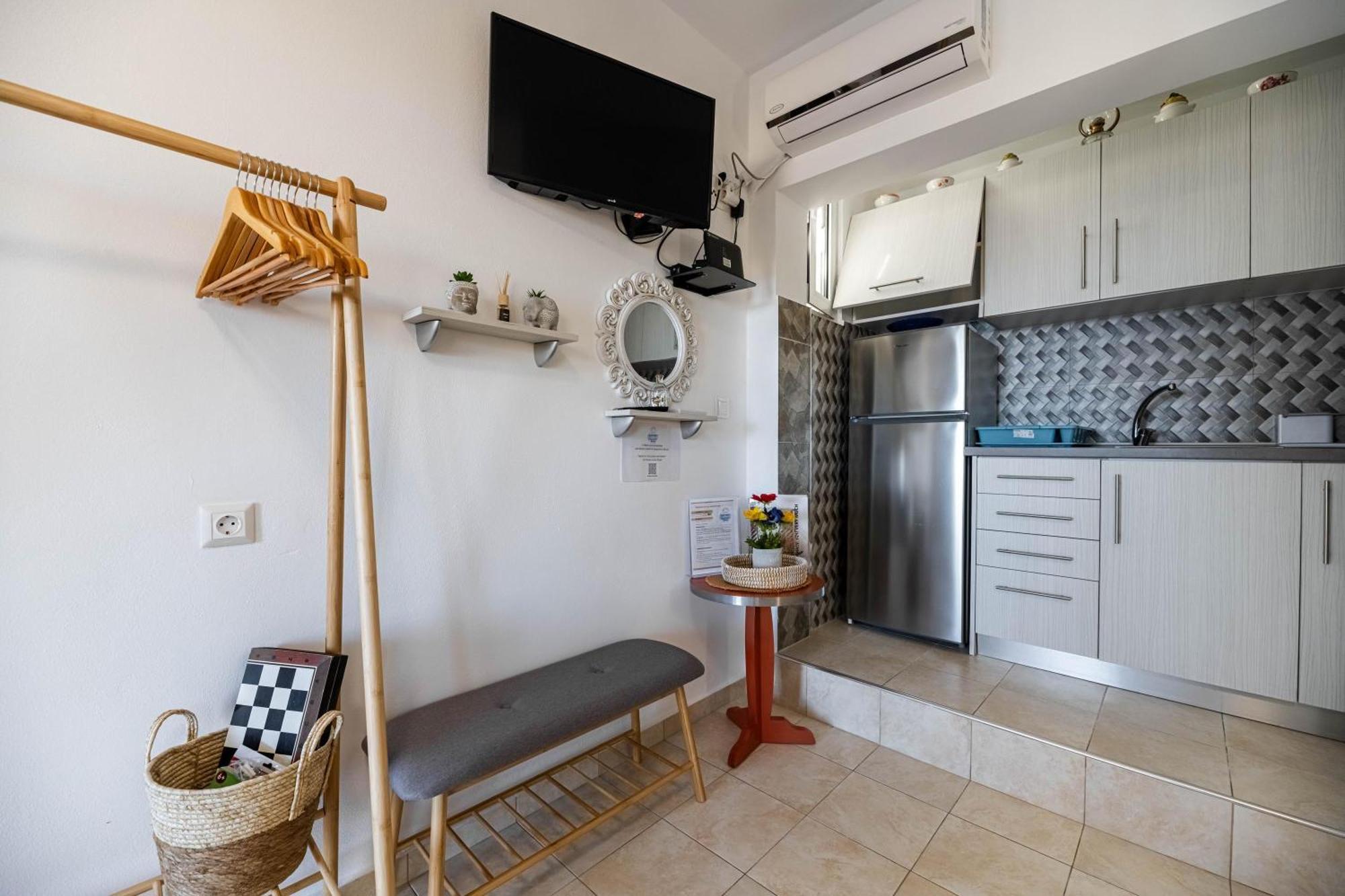 Aperanto Galazio Apartment Archangelos  Dış mekan fotoğraf